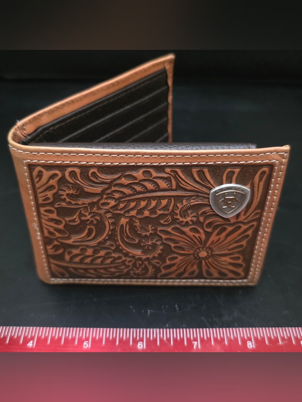 Ariat Men's Bifold Floral Embossed Genuine Leather Wallet